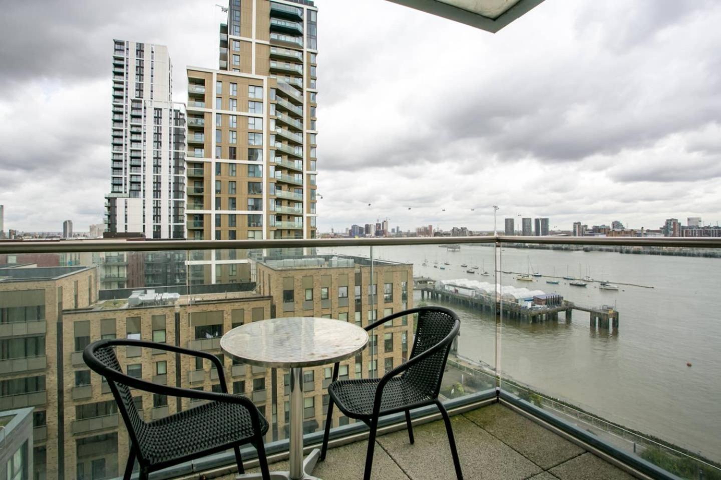 Guestready - Comfort By The Thames, W/ Balcony Londen Buitenkant foto
